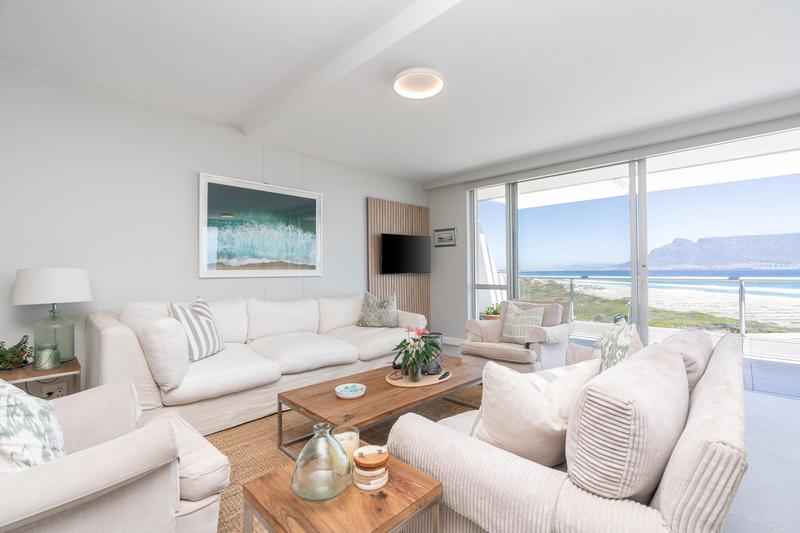 To Let 3 Bedroom Property for Rent in Dolphin Beach Western Cape